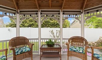 51 Millbrook Rd, Beverly, MA 01915
