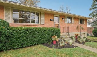 1563 Blueorchard Dr, Anderson Twp., OH 45244