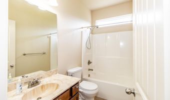 601 Adams Vineyard Dr, Benton, AR 72015