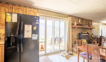 1306 Fork Mountain Rd, Bakersville, NC 28705