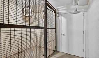 4163 S FOUR MILE RUN Dr 301, Arlington, VA 22204