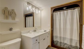 13491 Fairlawn Ct, Apple Valley, MN 55124