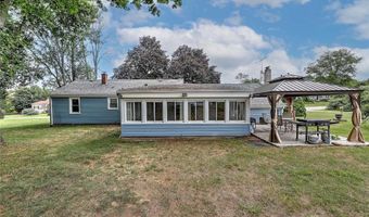 61 Reservoir Ave, Johnston, RI 02919