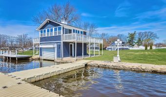 41653 N Lotus Ave, Antioch, IL 60002