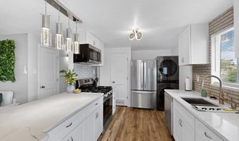 10521 SAN JACINTO Ave NE, Albuquerque, NM 87112