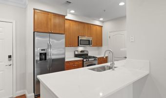 1115 CAMERON St 114, Alexandria, VA 22314