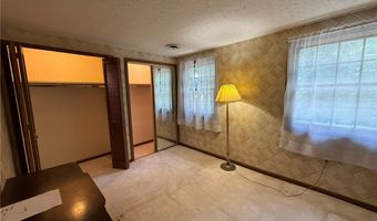 6400 Juniper Dr, Amherst, OH 44001