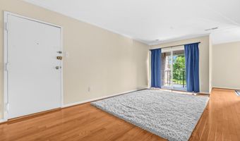 8318 TOBIN Rd 31, Annandale, VA 22003