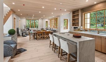 502 N 6th St, Aspen, CO 81611