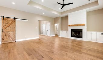 114 Harmony Village Dr, Haskell, AR 72015