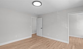 62 Orchard Ave, Johnston, RI 02919