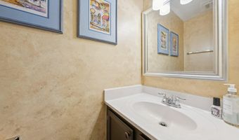 7307 CASTLEBERG Ct, Alexandria, VA 22315