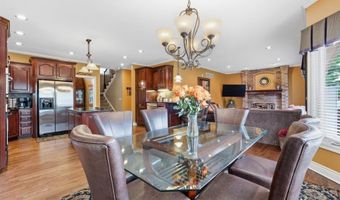15586 Cedar Ln, Basehor, KS 66007