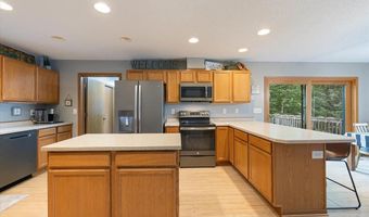 5835 Scenic Acres Rd, Aurora, MN 55705