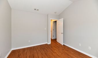 9397 Villa Woods Dr 213, Avon, IN 46123