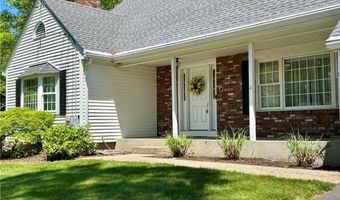 2 High Ridge Dr, Cumberland, RI 02864