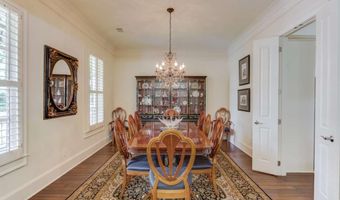 10853 Enclave Ln, Alpharetta, GA 30022