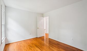42924 MAPLEGROVE Ct, Ashburn, VA 20147