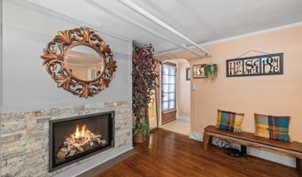 720 E LINCOLNWAY, Cheyenne, WY 82001