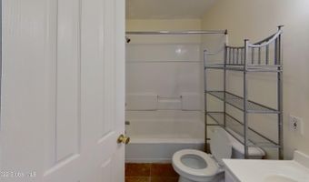 225 S Allen St 2L, Albany, NY 12208