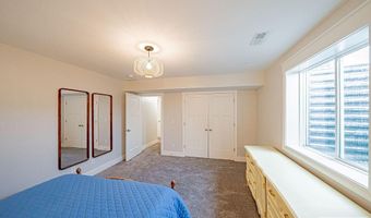4878 Torcello Dr, Ammon, ID 83406