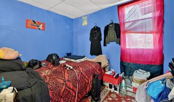 3 Young Ave, Amsterdam, NY 12010
