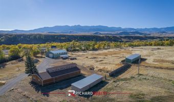 6 Bear Creek Rd, Cody, WY 82414