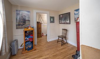 214-216 Pine St, Burlington, VT 05401