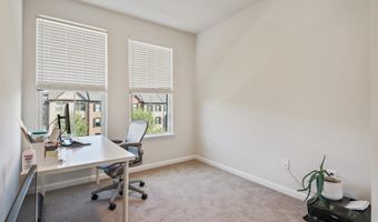 22362 LUCAS Ter, Ashburn, VA 20148