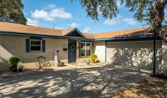 1307 W Palm Dr, Aransas Pass, TX 78336