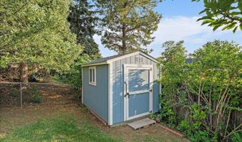 667 S Oswego Ct, Aurora, CO 80012