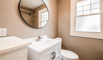 2838 MYRTLE Ave NE, Washington, DC 20018