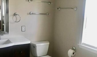 102 Wedgewood Cir, Belford, NJ 07718