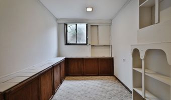 519 E Cooke Rd, Columbus, OH 43214