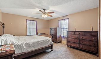 109 Meadors Dr, Alma, AR 72921