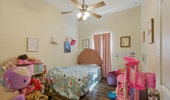 1180 HOUGH St, Bell, FL 32619