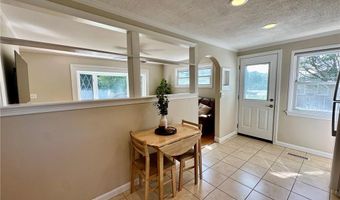 17 Rondeau Rd, Bellingham, MA 02019