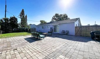 6040 FRANCIS Dr, Apollo Beach, FL 33572