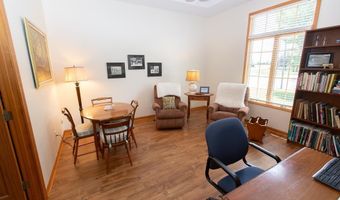 616 N Easton Dr, Angola, IN 46703