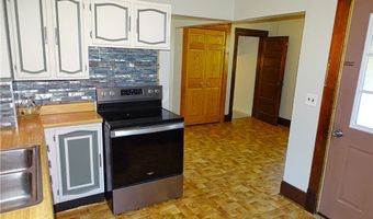 2412 5th St, Eau Claire, WI 54703