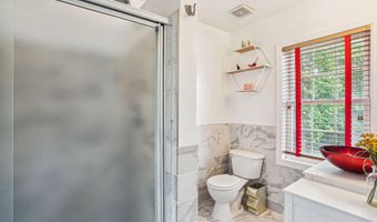 9201 LAUREL OAK Dr, Bethesda, MD 20817