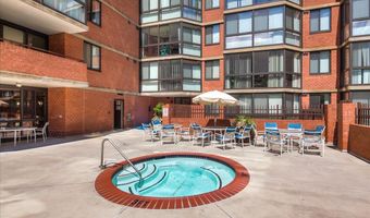1001 N RANDOLPH St 913, Arlington, VA 22201