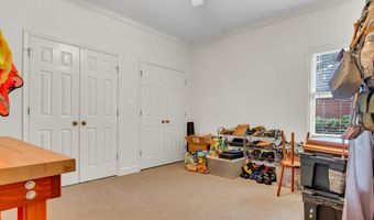 2008 Cameron Dr, Albany, GA 31721