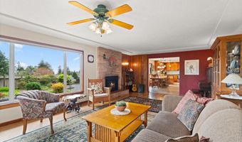 905 BARBRA Ln, Brookings, OR 97415