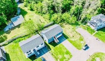 40 Ellis Ct, Bangor, ME 04401