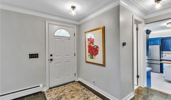 21 Tee Ct, Amherst, NY 14221