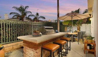 6878 Tradewinds Dr, Carlsbad, CA 92011