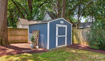1911 Club Rd, Charlotte, NC 28205