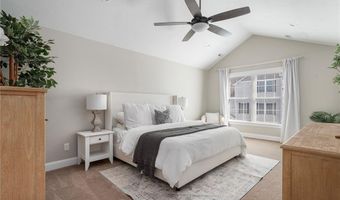 601 Hunting Hill Dr, Cumberland, RI 02864