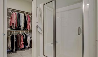 1614 STANTON Cir, Appleton, WI 54915
